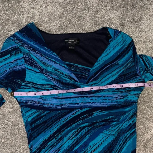 Vintage and Gorgeous- The Bluish colors in this dress are vibrant and Noticeable - Picture 10 of 13